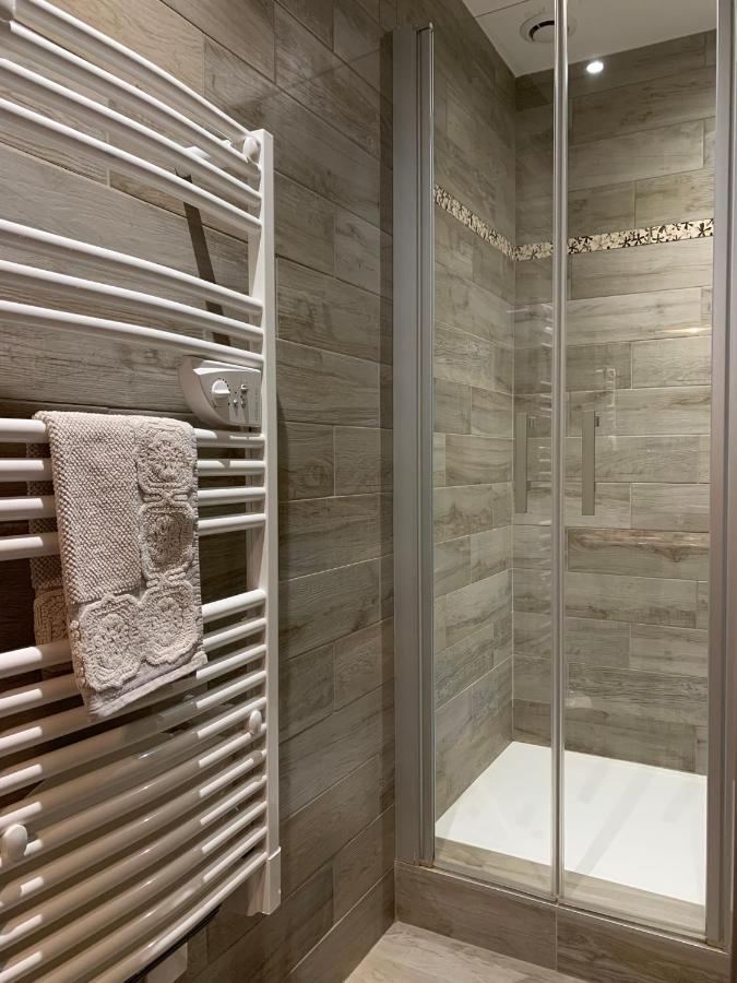 Logis De La Roche - Niort - Chauray Hotel Ngoại thất bức ảnh