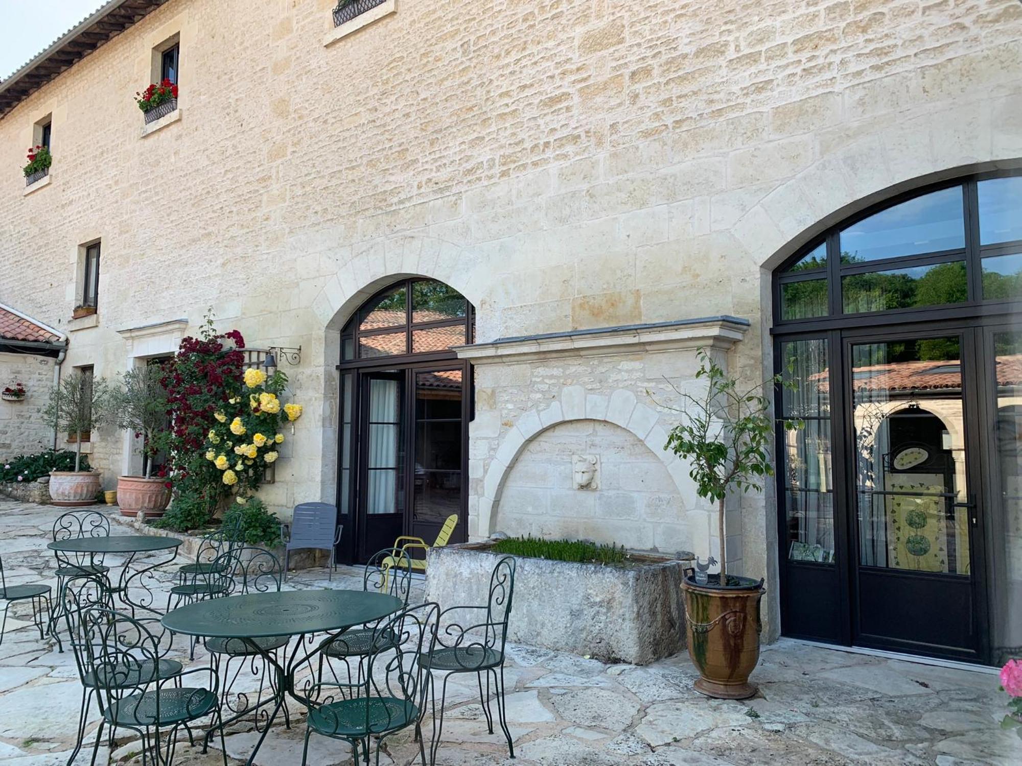 Logis De La Roche - Niort - Chauray Hotel Ngoại thất bức ảnh